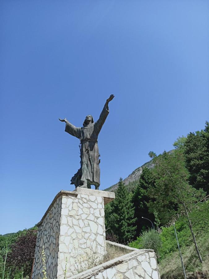 Musica E Poesia Da Battisti Ida Poggio Bustone Exterior foto